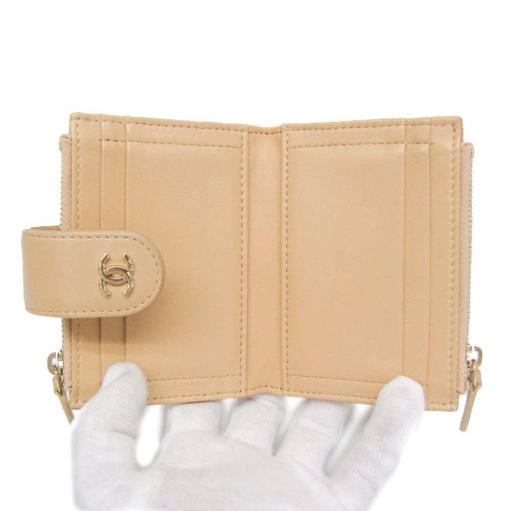 CHANEL Cream Leather Wallet - Picture 4 of 16